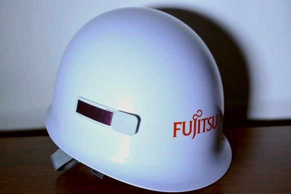 FUJITSU IoT Solution Battery-free Beacon PulsarGum FUJITSU IoT Solution Battery-free Beacon PulsarGum