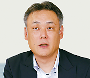 三井食品株式會社 情報システム本部 システム統括部 部長 内山 洋 氏の写真