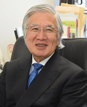 田中 滋 先生の写真