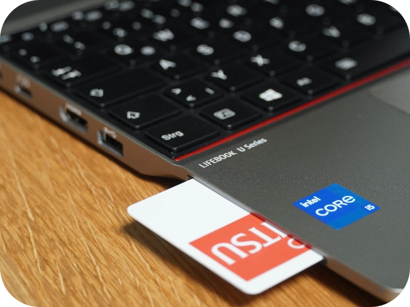 content image inserting smartcard lifebook content image inserting smartcard lifebook