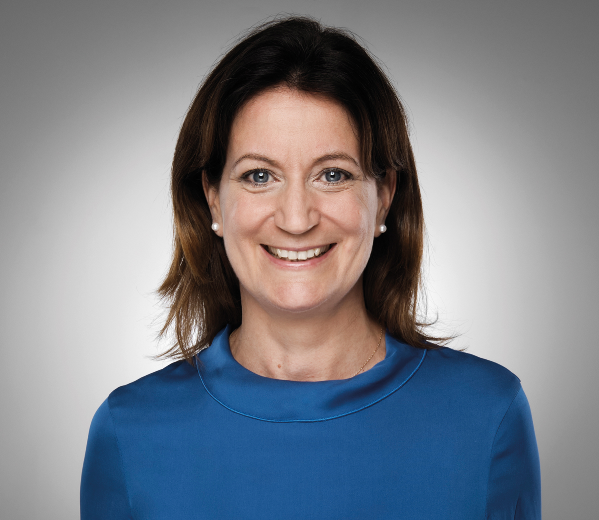 Frau Dr. Nicole Heinrich Frau Dr. Nicole Heinrich