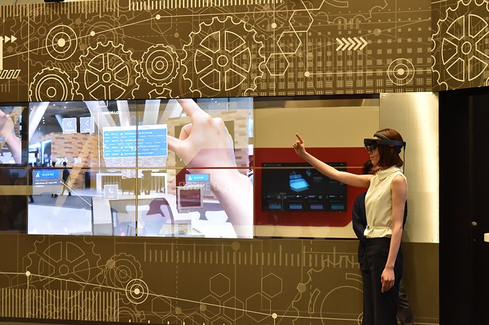 Demonstration using HoloLens