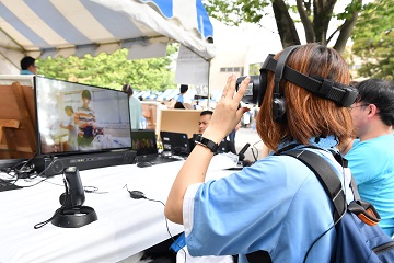 Experience outside the stadium (Photo credit: J.League)