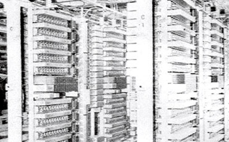 H形交換機（ステップバイステップ自動交換機）（1926年） : 富士通