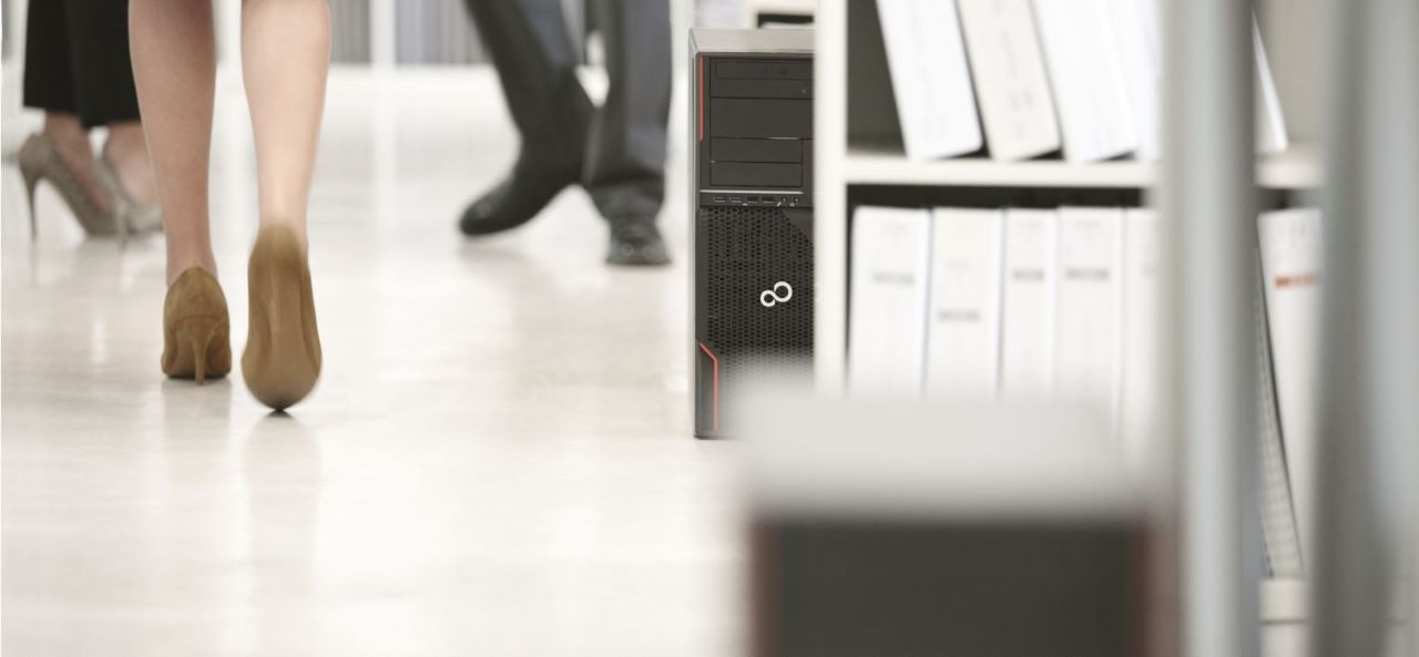 Fujitsu Workstation Celsius M7010x Fujitsu Emeia