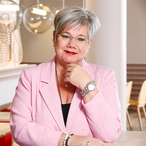 Sari Sireeni-Seirala