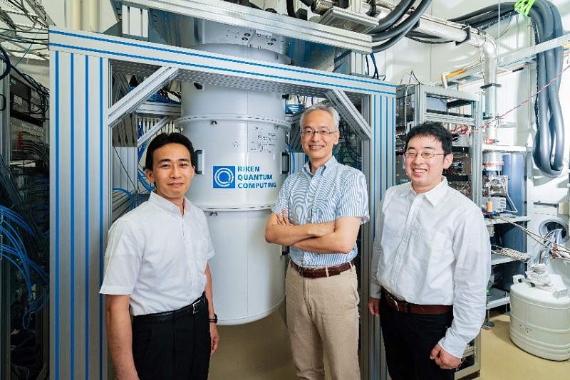 Eisuke Abe, Yasunobu Nakamura, and Yutaka Tabuchi