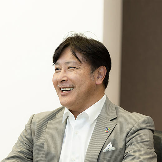 Shunsuke Onishi, Corporate Executive Officer, SEVP, Head of Global Customer Success