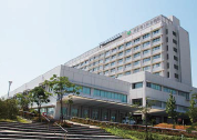 香川県立中央病院外観写真