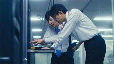 ICTシステムを守る当社社員 ICTシステムを守る当社社員
