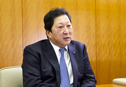 トナミ運輸株式会社 代表取締役社長 綿貫勝介 様 トナミ運輸株式会社 代表取締役社長 綿貫勝介 様