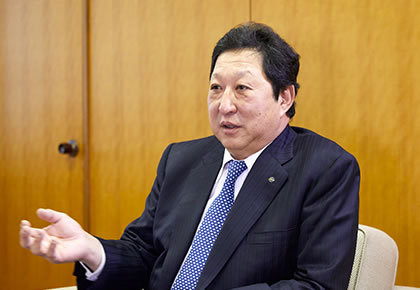 トナミ運輸株式会社 代表取締役社長 綿貫勝介 様 トナミ運輸株式会社 代表取締役社長 綿貫勝介 様