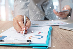 フィンテックが創造する金融サービス 富士通総研