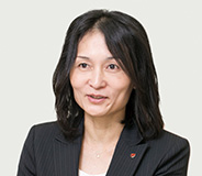 関川 直子氏