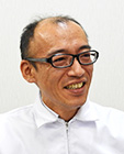 新原稔夫 氏