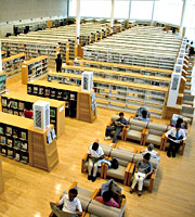図書館フロア