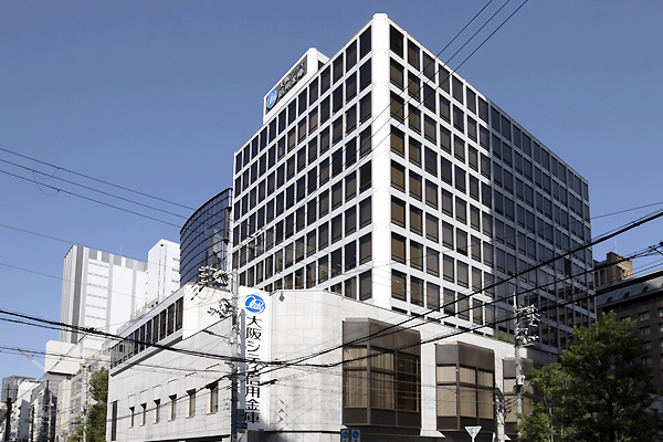 金融業の導入事例 富士通