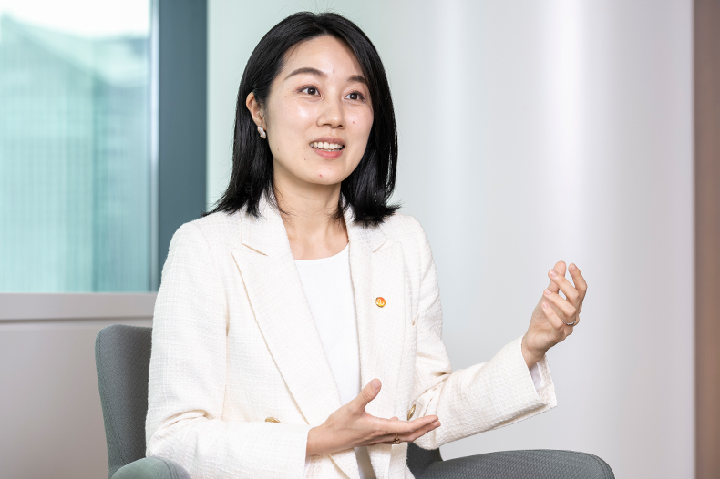 富士通株式会社 ジャパン・グローバルゲートウェイ本部 P&S ITS Division マネージャー 阪本 梨紗子