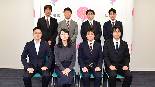 町田市の皆様と富士通担当者の集合写真