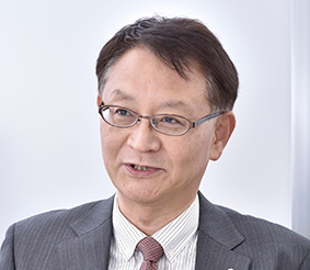 安藤 誠一 氏