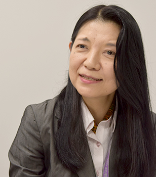渋谷区 総務部 文書課 文書係長(課長補佐) 島田 直子 氏の写真