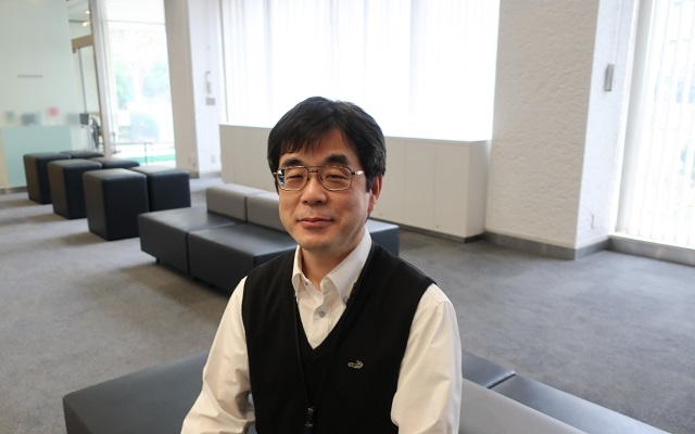  人工知能研究所 オートノマス機械学習プロジェクト 松尾 直司 主管研究員