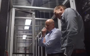 Two men in a data center - Serverius case study