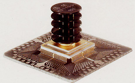 Photo of FACOM M-200 LSI Device
