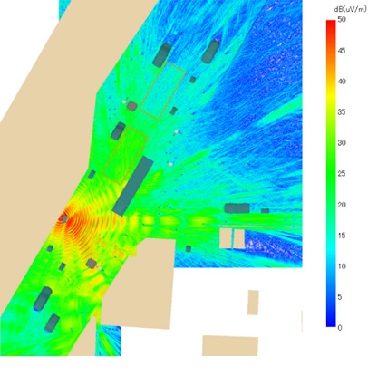 図3 解析結果：電界強度分布（4.7GHz) 